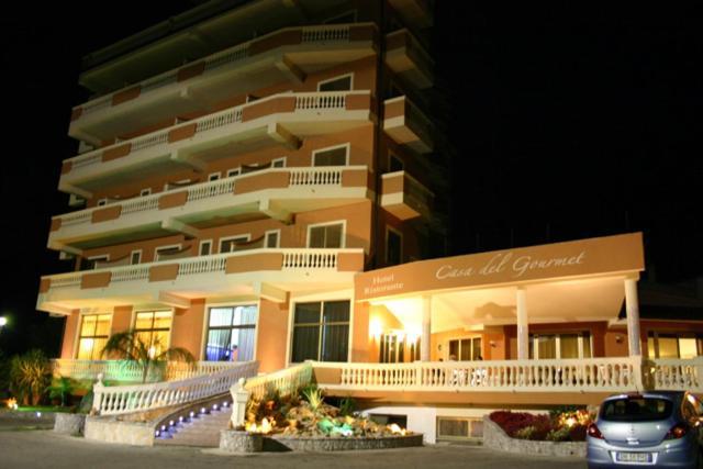 Hotel Casa Del Gourmet Siderno Bagian luar foto